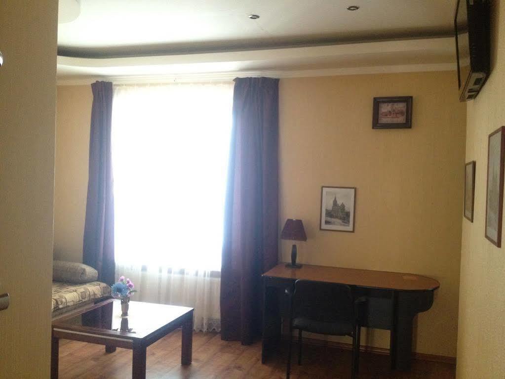 Orion Guest House Kaliningrad Extérieur photo